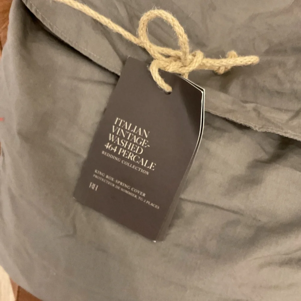 Restoration Hardware new tags